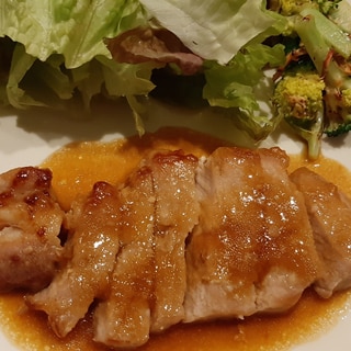 豚肉のバター醤油のにんにくソテー